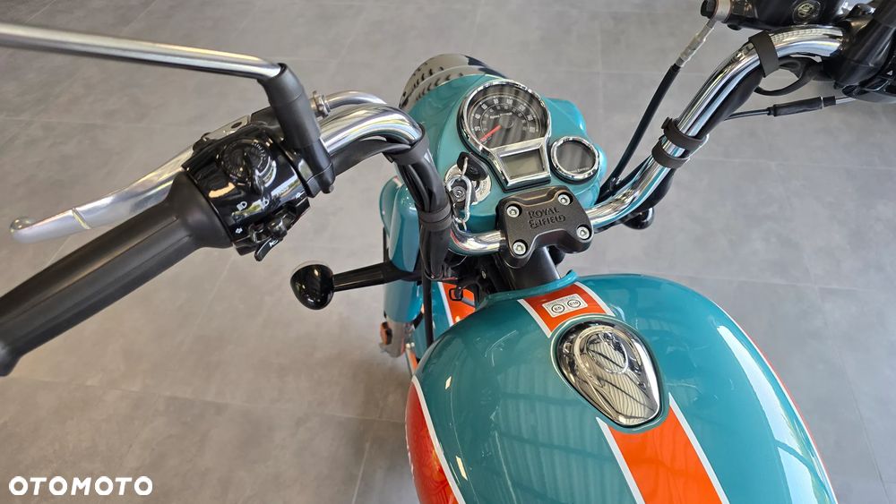Royal Enfield Classic - 10