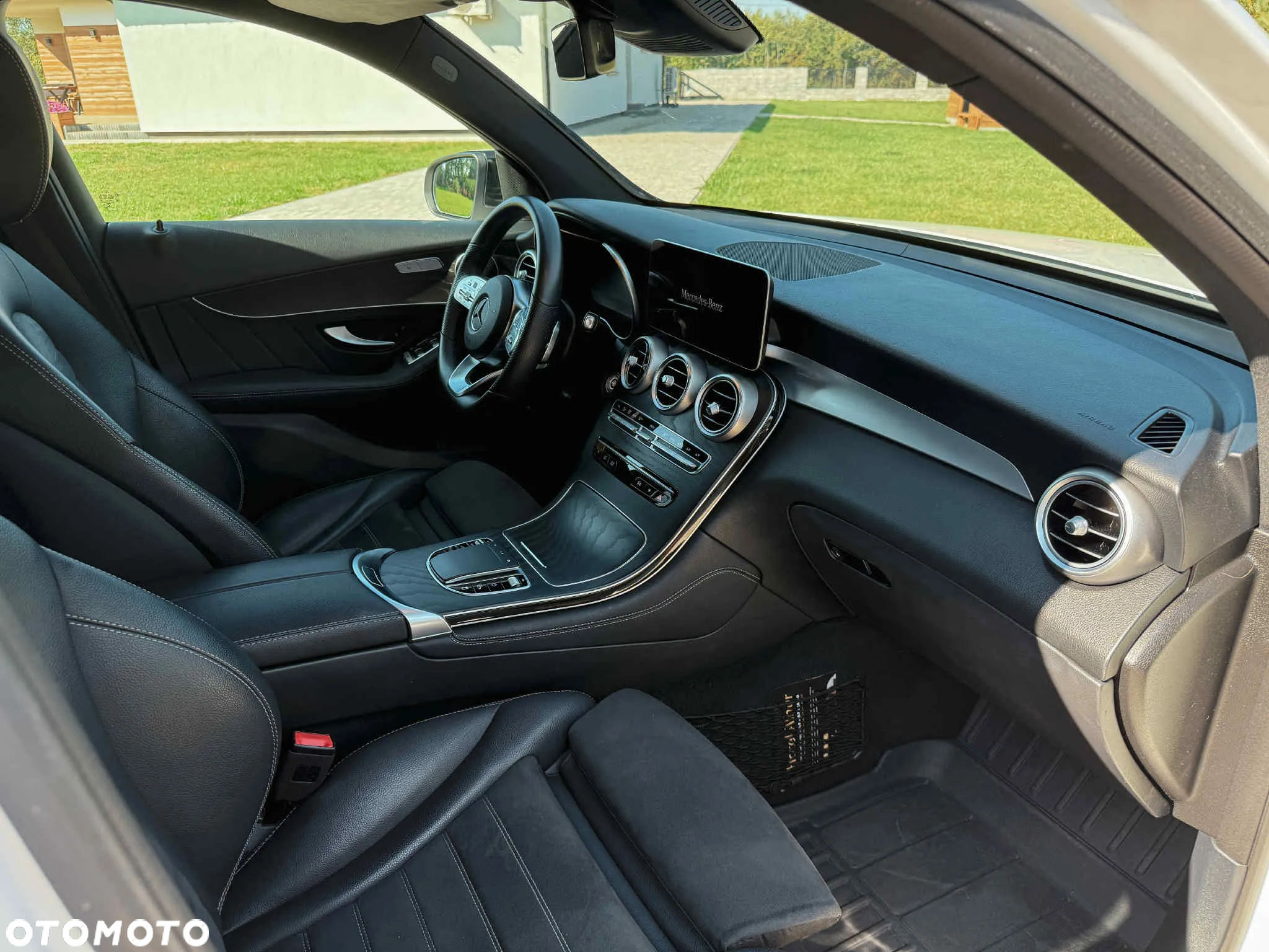 Mercedes-Benz GLC - 16