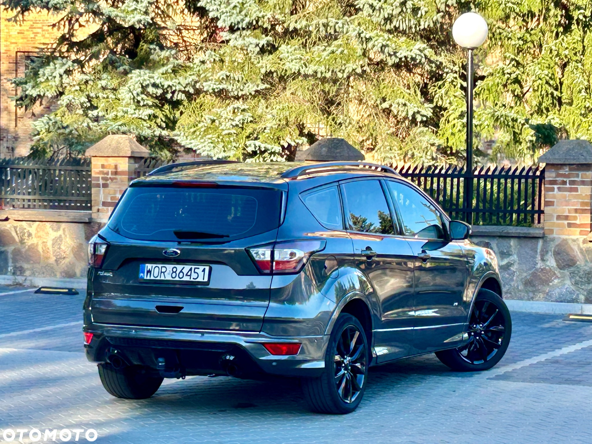 Ford Kuga 2.0 TDCi 4x4 ST-Line - 26