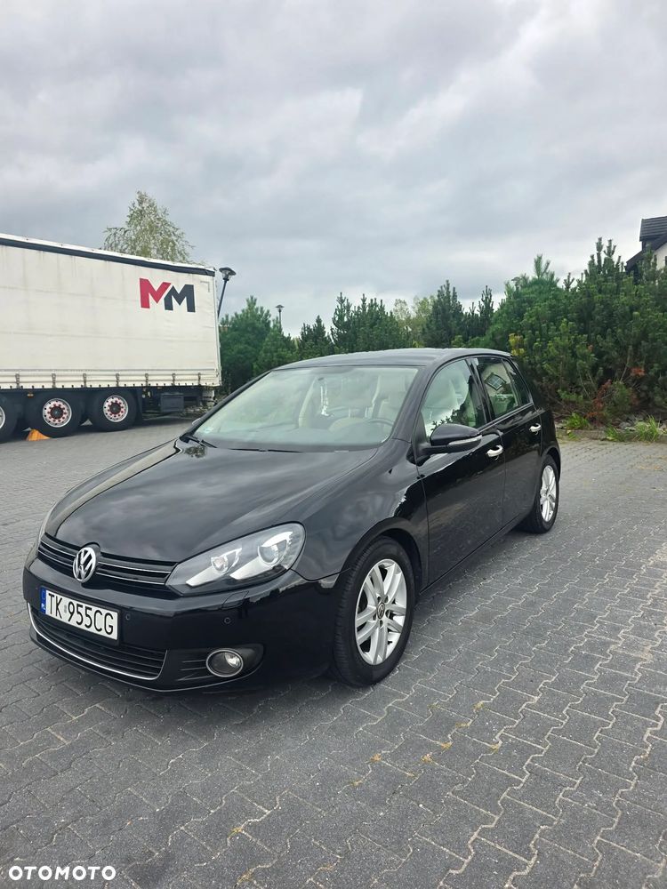 Volkswagen Golf 1.6 TDI Highline DSG - 9
