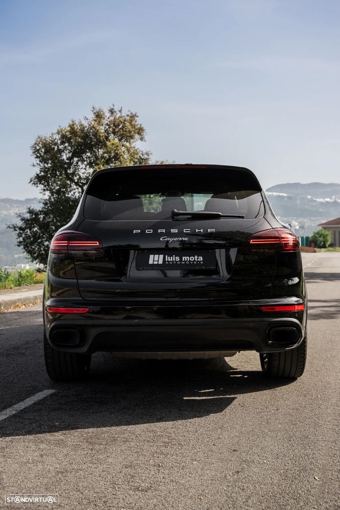 Porsche Cayenne Platinum Edition - 17