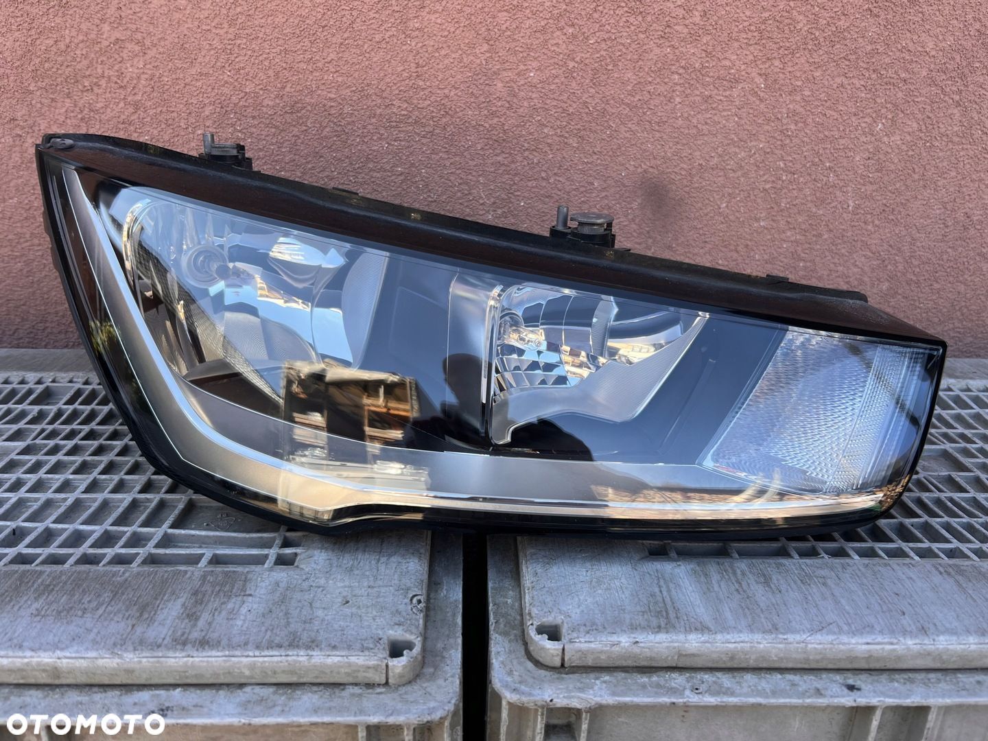Lampa przednia AUDI A1 8X LIFT ZWYKŁA PRAWA EUROPA ORYGINALNA ZKW - 1