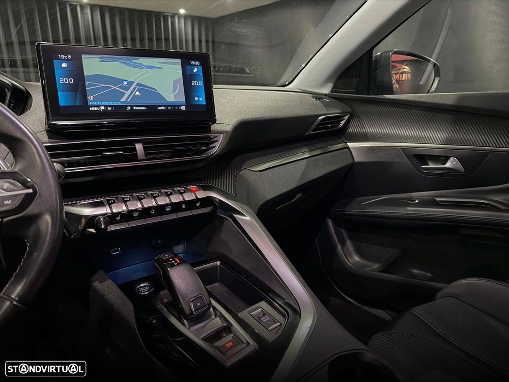 Peugeot 3008 1.2 PureTech Allure EAT8 - 17