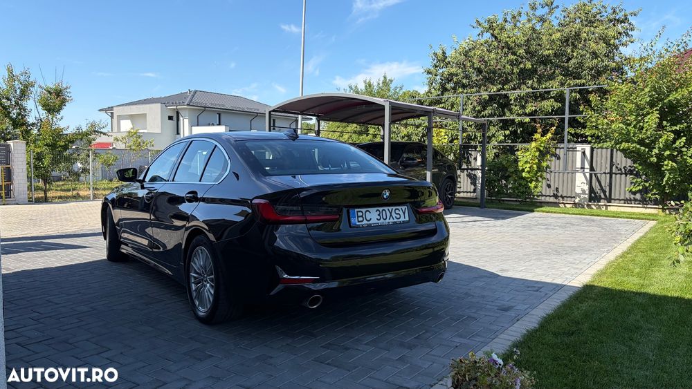 BMW Seria 3 320i Aut. Luxury Line - 16