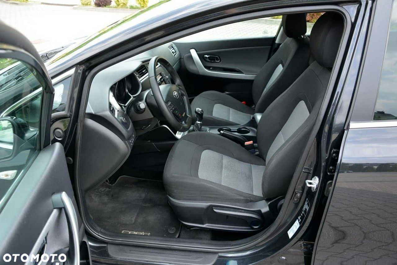 Kia Ceed 1.6 GDI ISG SW Platinum Edition - 21