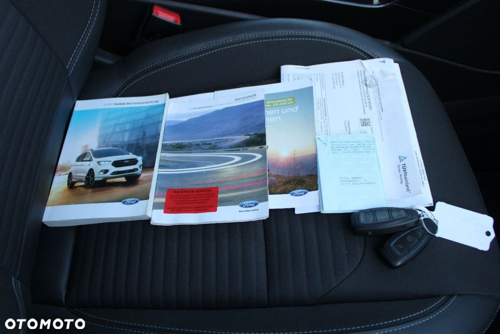 Ford Kuga - 35