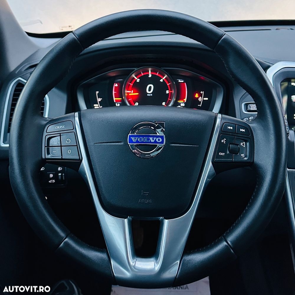 Volvo XC 60 D3 Momentum - 31