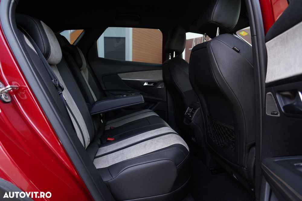 Peugeot 3008 PHEV EAT8 4X4 GT Pack - 30