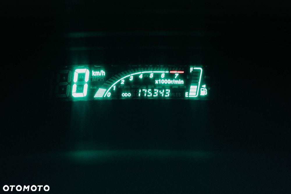 Toyota Yaris 1.0 Unlimited - 6