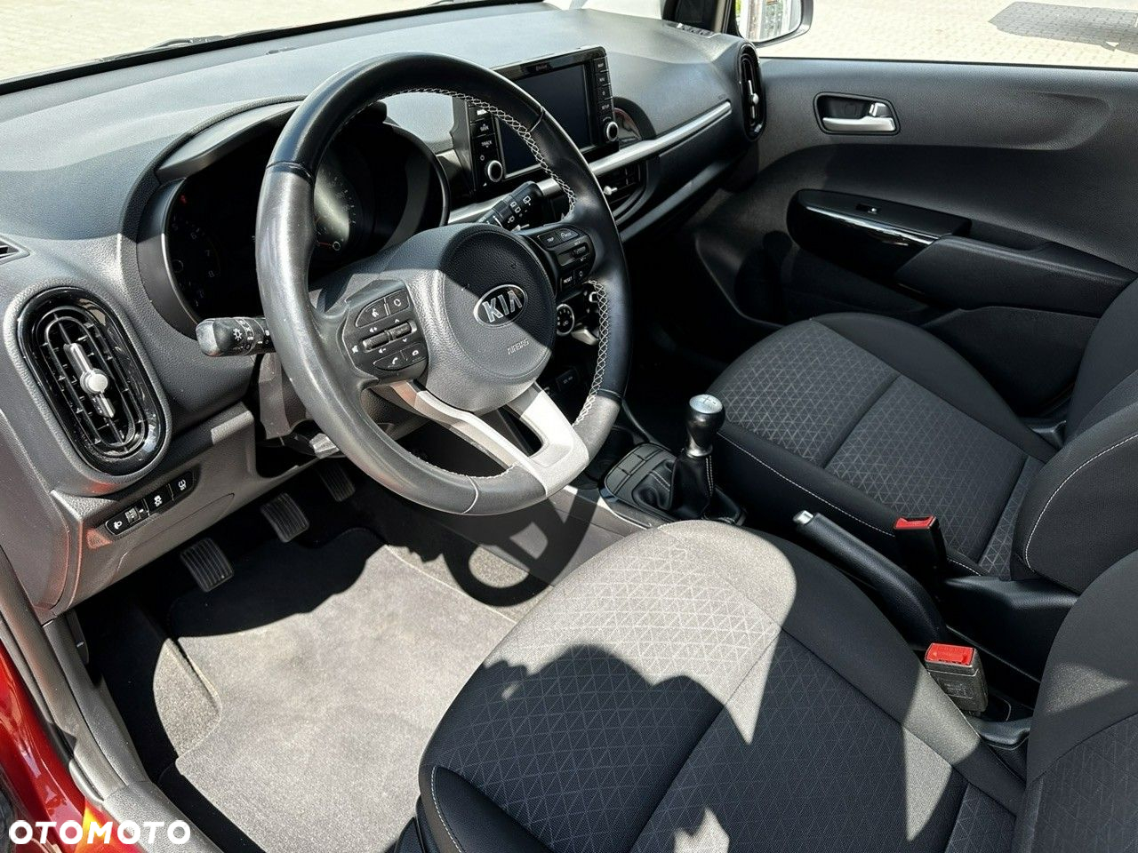 Kia Picanto - 23