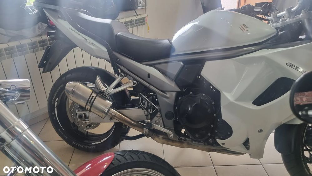 Suzuki GSX - 5
