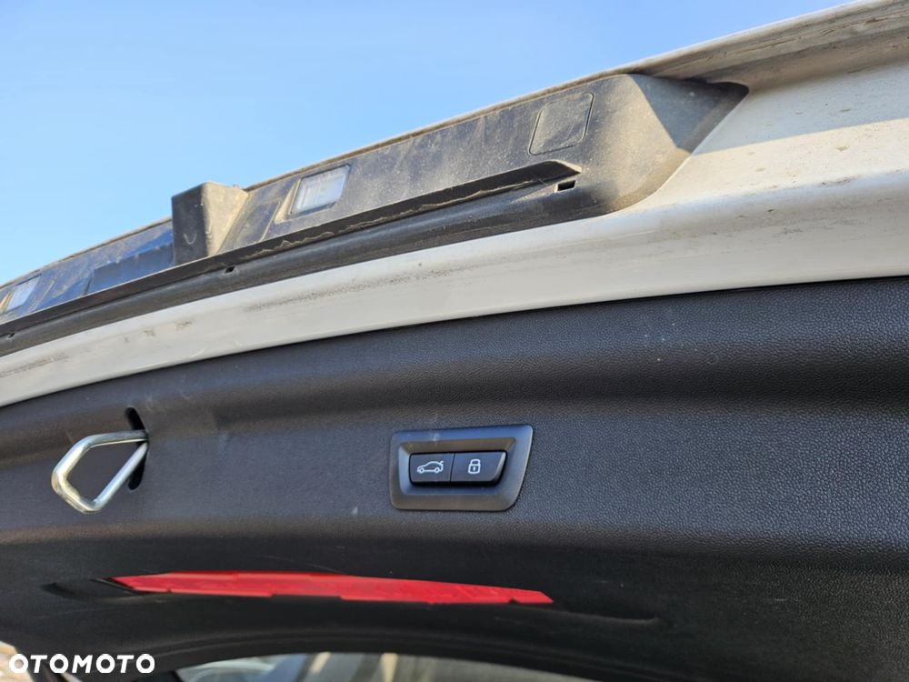 MINI Countryman C Classic Trim - 11