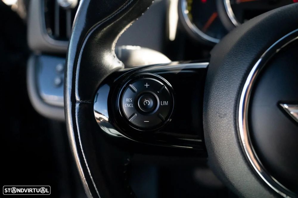 MINI Countryman Cooper SE ALL4 Auto - 18