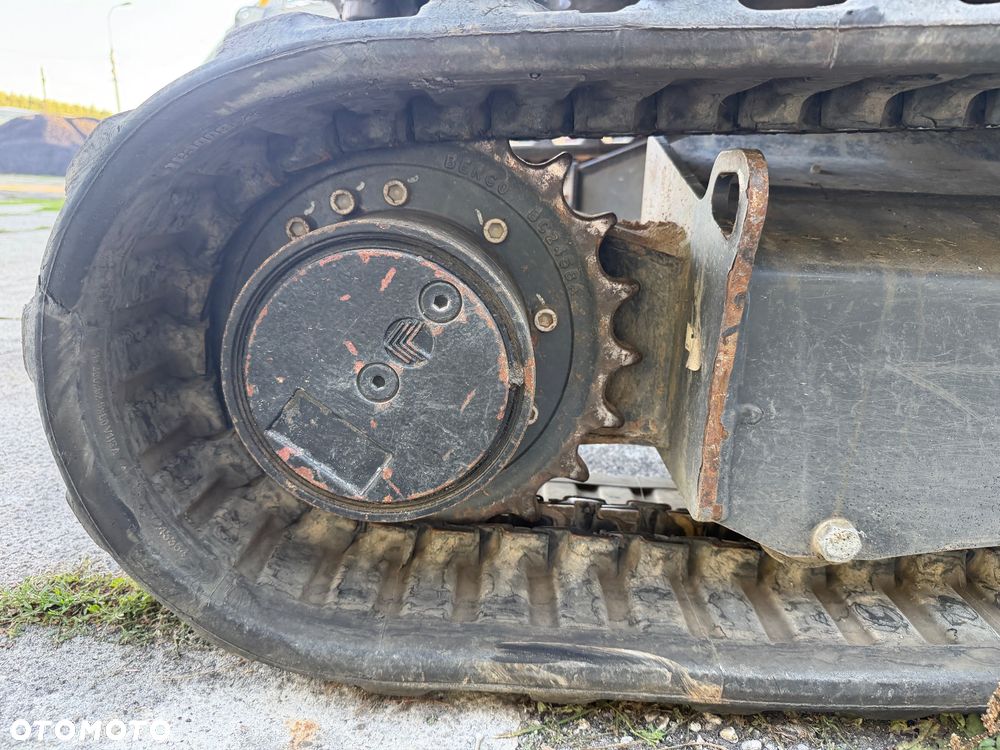 Bobcat Minikoparka E27z - 30
