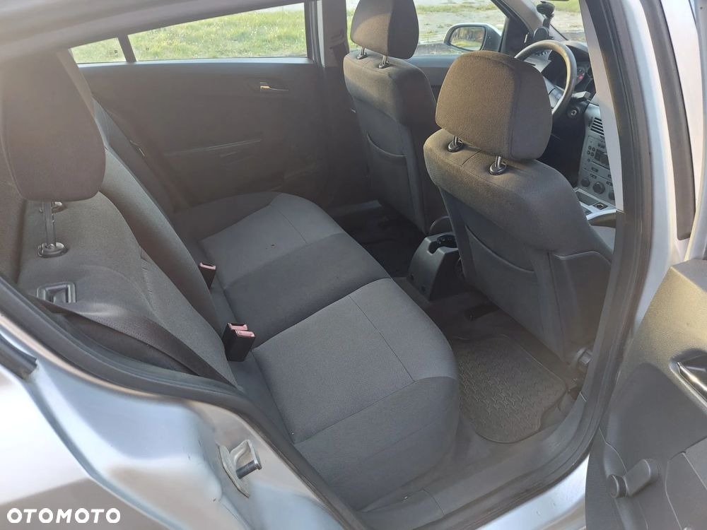 Opel Astra III 1.6 - 13