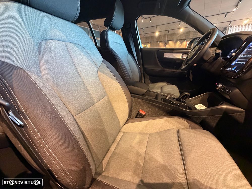 Volvo XC 40 T4 Recharge DKG Ultimate Bright - 31