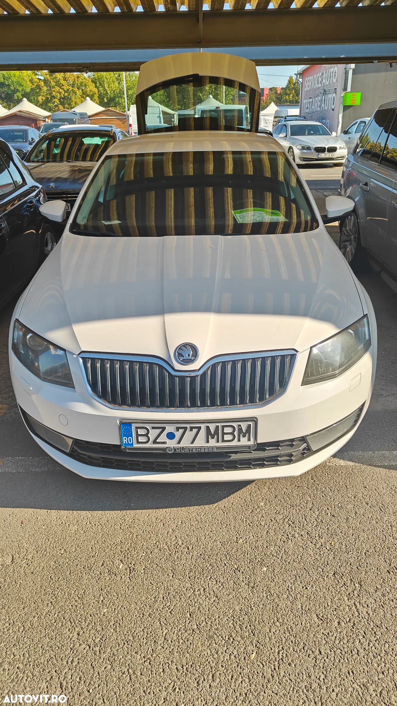Skoda Octavia 2.0 TDI ELEGANCE - 1