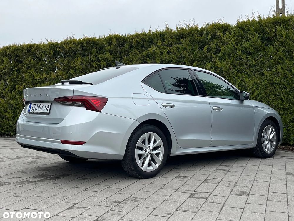 Skoda Octavia 1.5 TSI ACT Ambition - 8