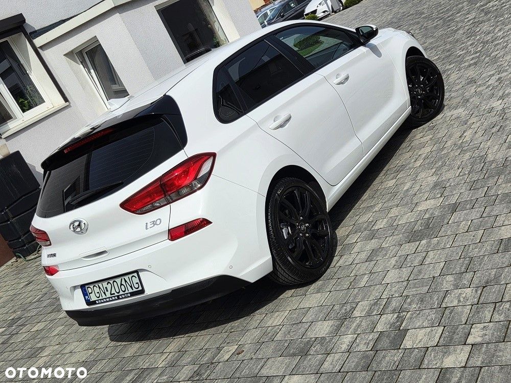 Hyundai i30 1.4 Passion - 33