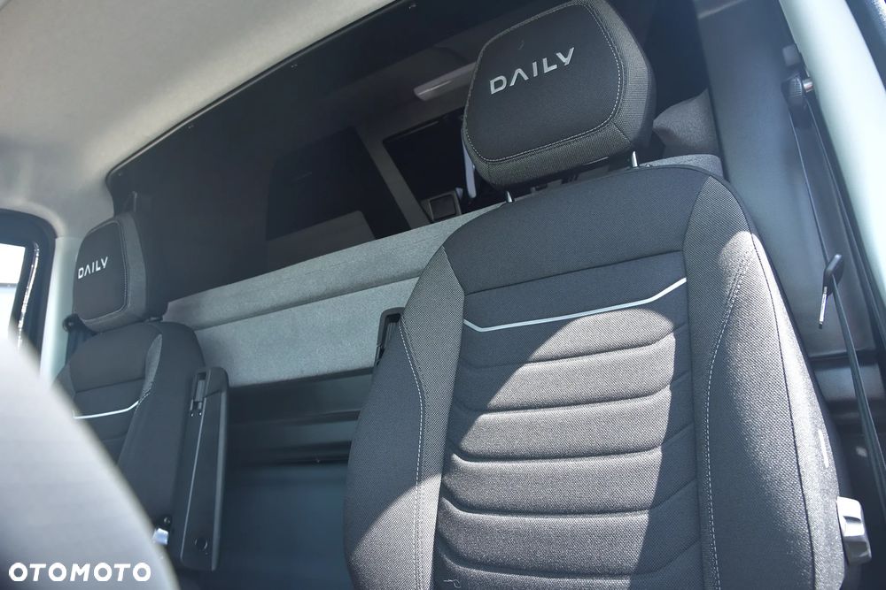 Iveco Daily 35S18H autolaweta z kabina sypalną 3,5t na haku POLMAR - 11