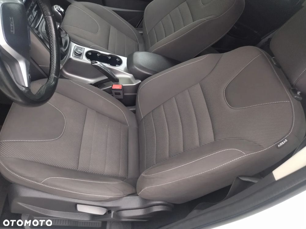 Ford Kuga - 13