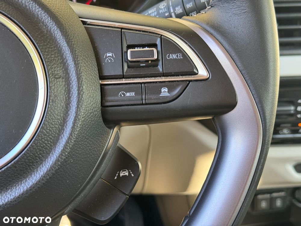 Suzuki Swift 1.2 Dualjet SHVS Premium Plus CVT - 20