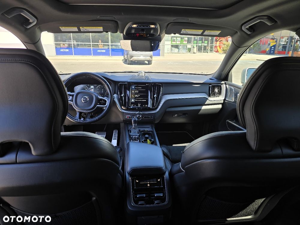 Volvo XC 60 T6 AWD Geartronic RDesign - 16
