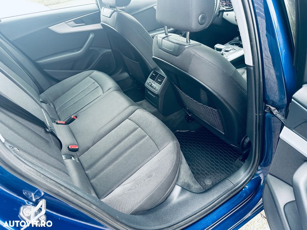 Audi A4 Avant 2.0 TDI S tronic Sport - 29