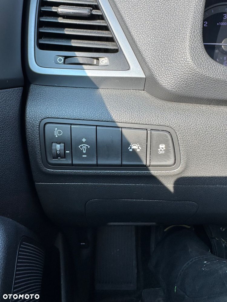 Hyundai Tucson blue 1.7 CRDi 2WD Passion - 12