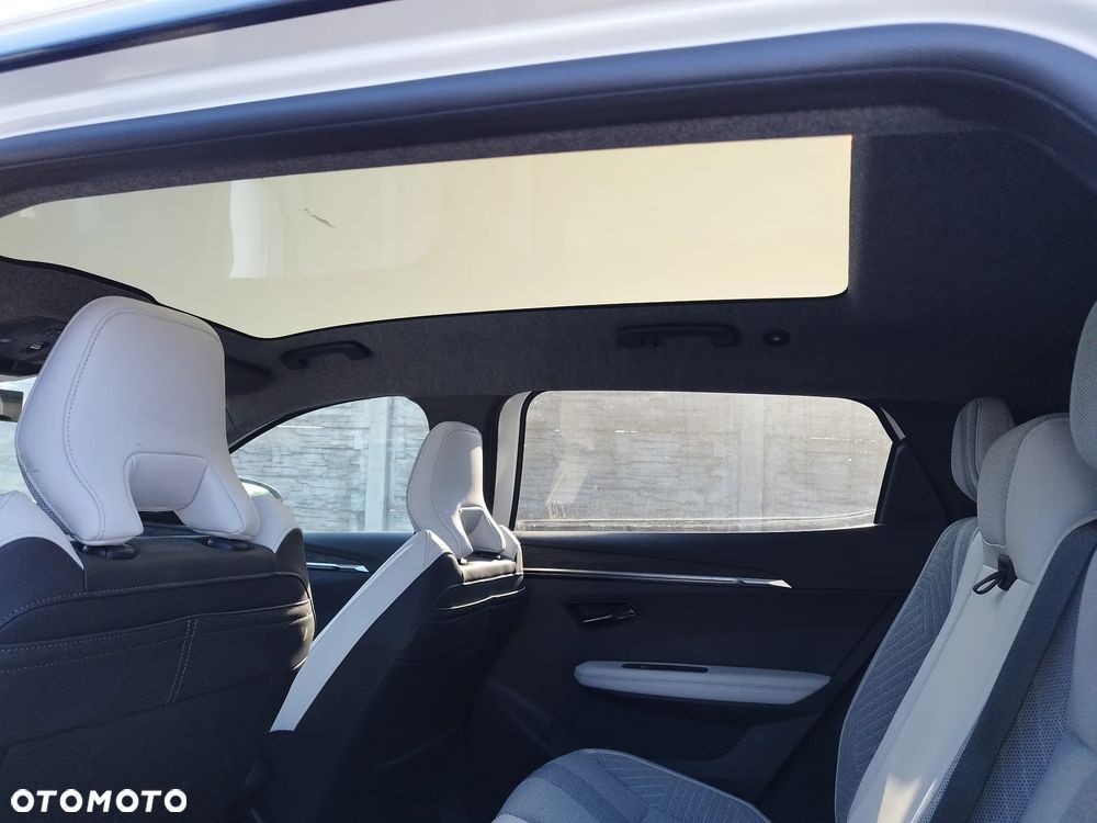 Renault Scenic 220 Long Range Iconic - 12