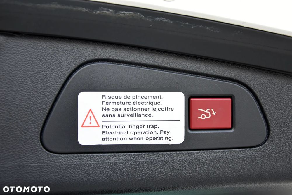 Peugeot 508 SW BlueHDi 150 Stop&Start Allure - 26