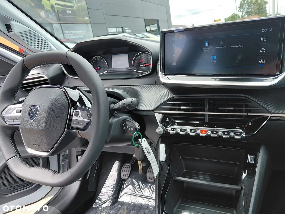 Peugeot 208 - 14