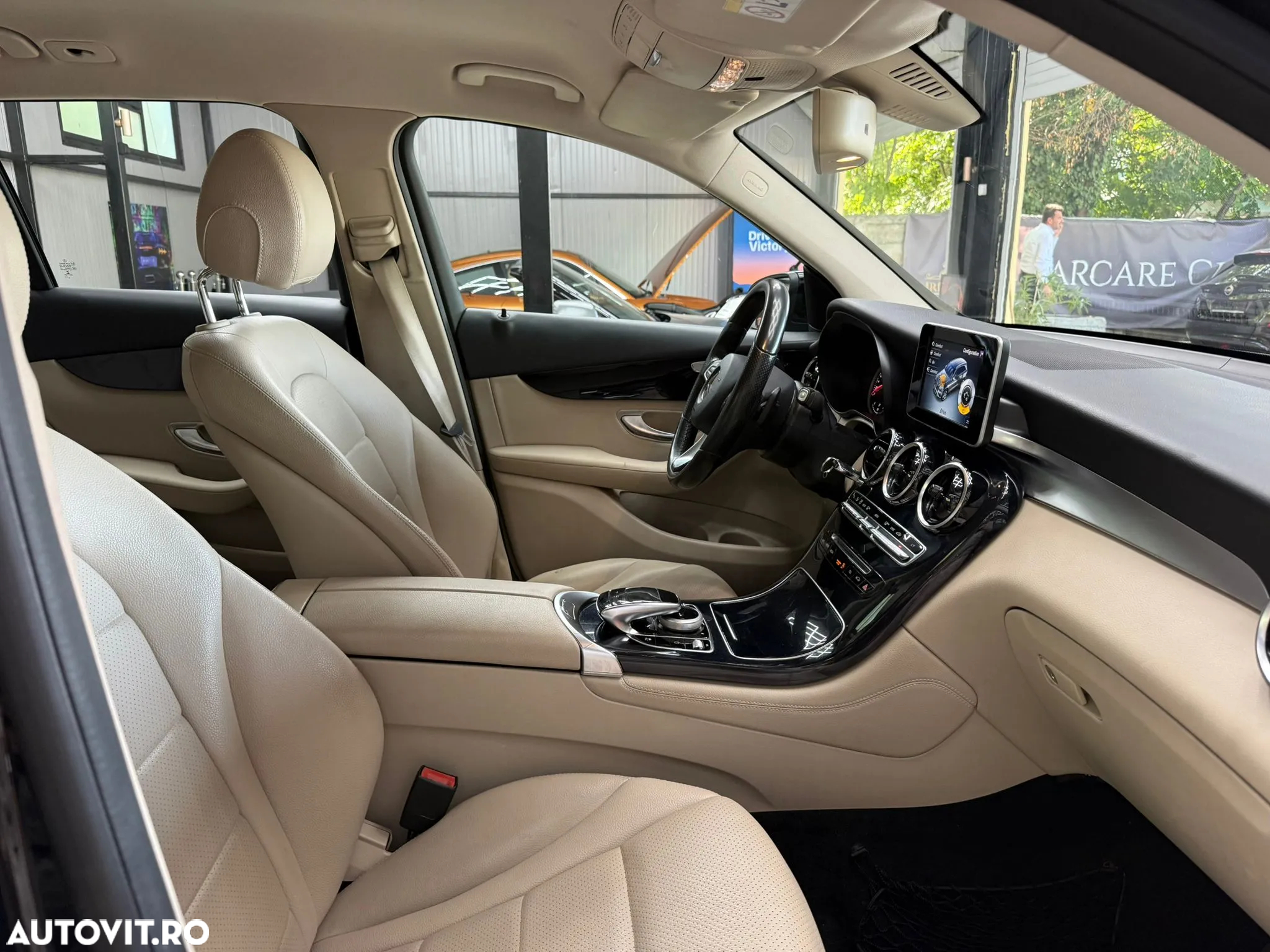 Mercedes-Benz GLC 250 4MATIC - 31
