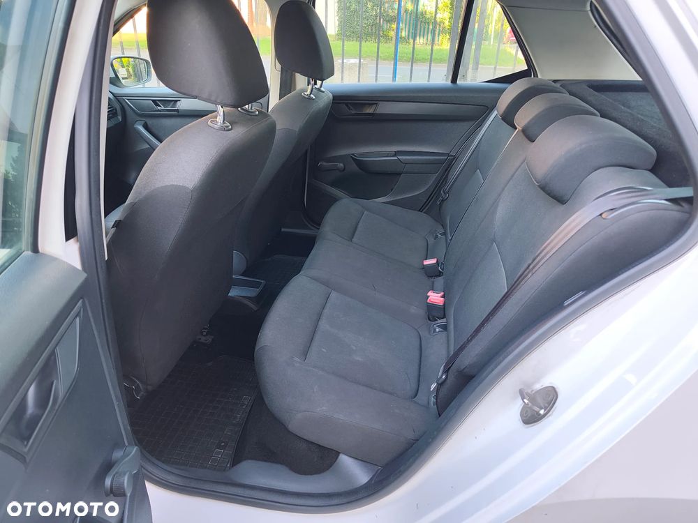 Skoda Fabia 1.0 Style - 10