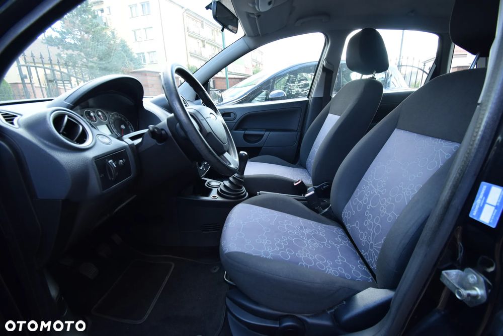 Ford Fiesta 1.3 - 10