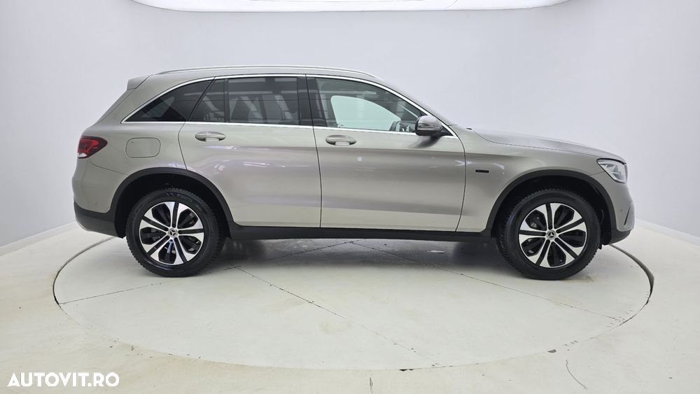 Mercedes-Benz GLC - 6