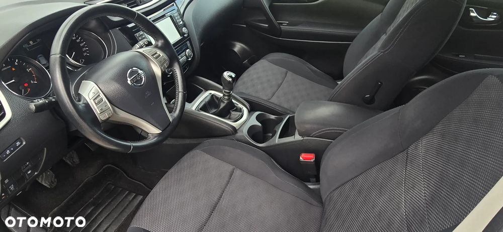 Nissan Qashqai 1.5 dCi Tekna - 12