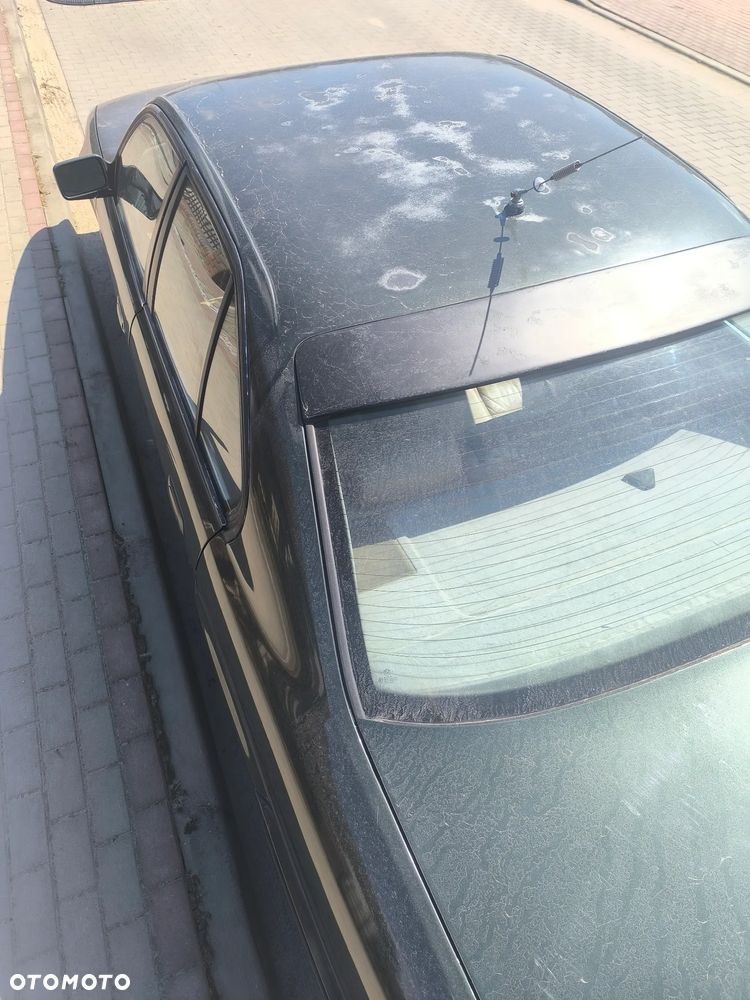 BMW Seria 5 520i - 25