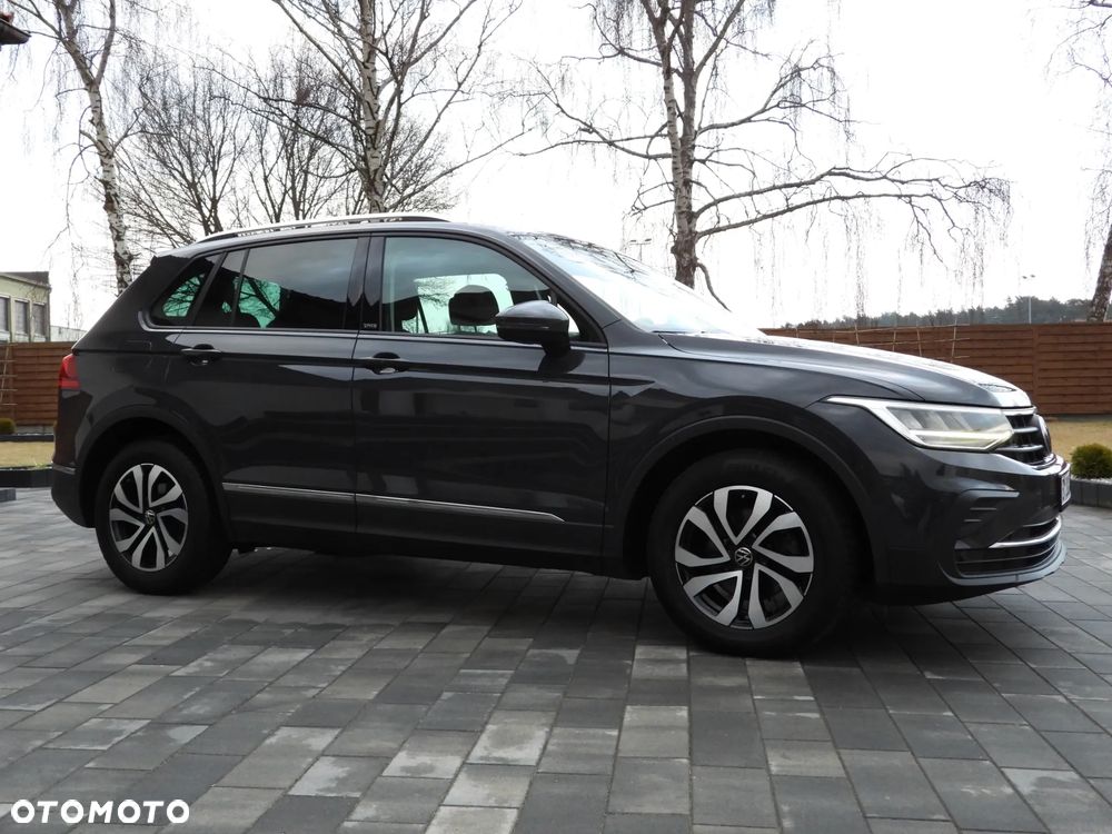 Volkswagen Tiguan - 17