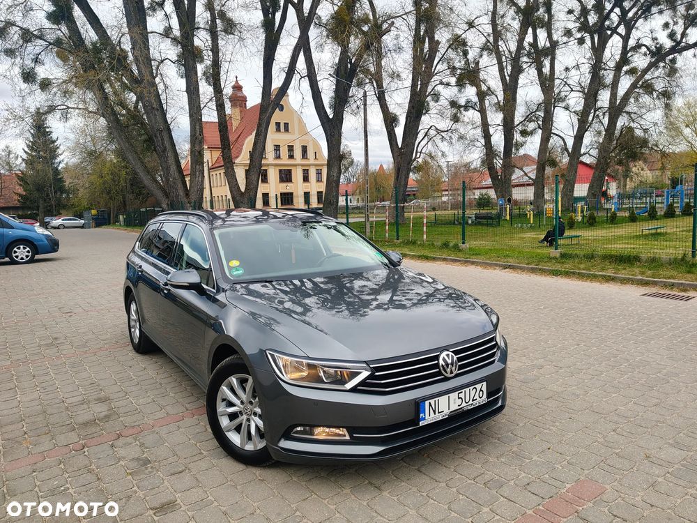 Volkswagen Passat 2.0 TDI (BlueMotion Technology) Comfortline - 4