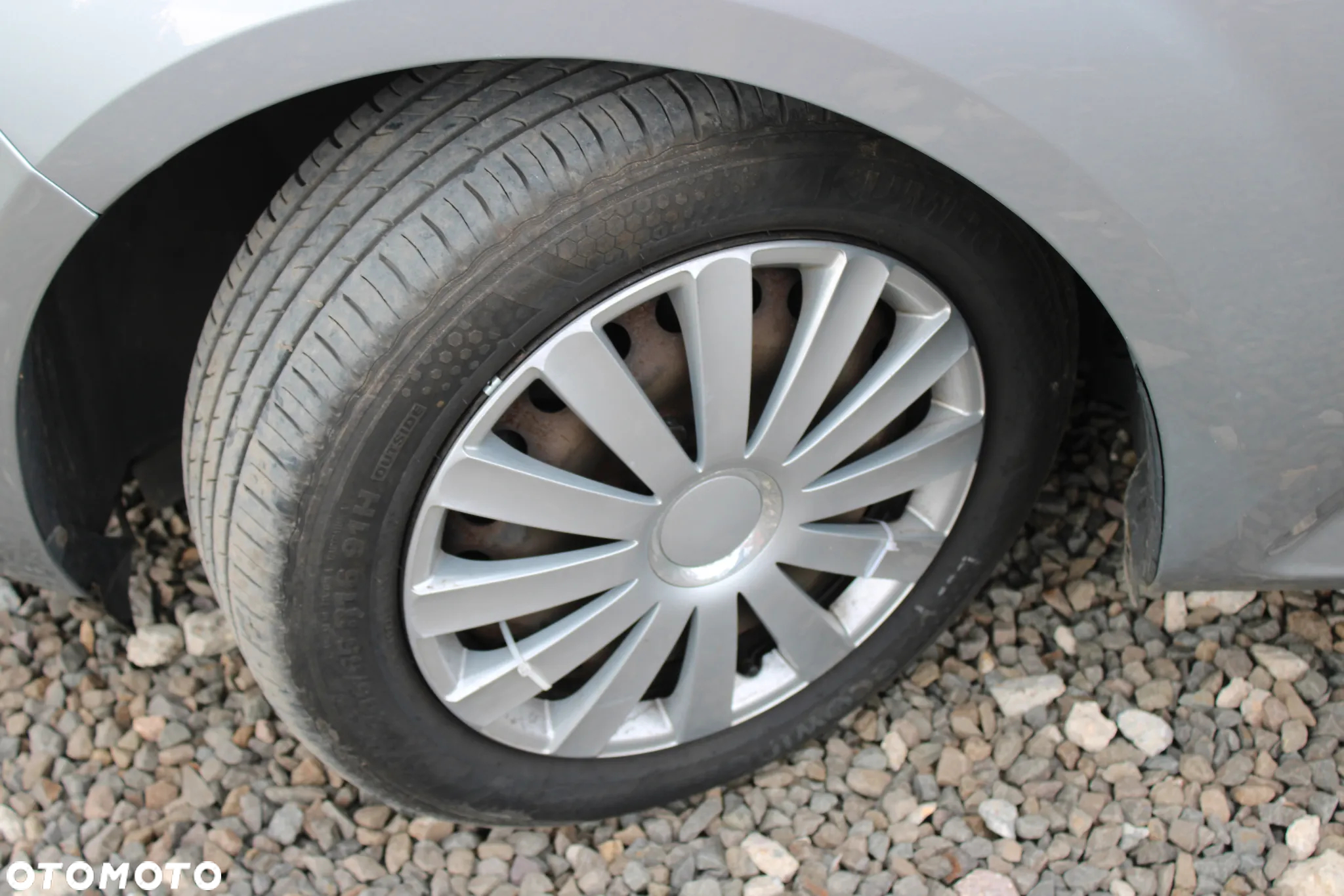 Ford Mondeo 2.0 FF Ghia - 13