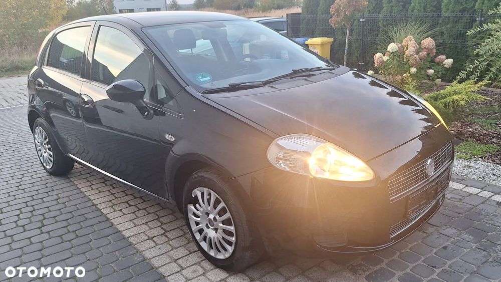 Fiat Grande Punto - 10
