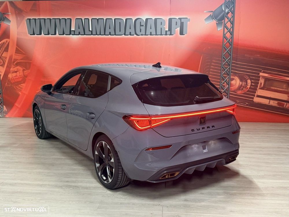 Cupra Leon 1.5 e-Hybrid DSG - 3