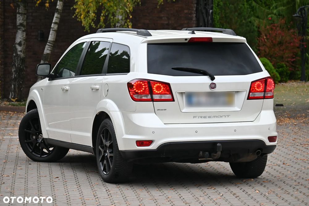 Fiat Freemont 2.0 Multijet 16V DPF Automatik Allrad Black Code - 10