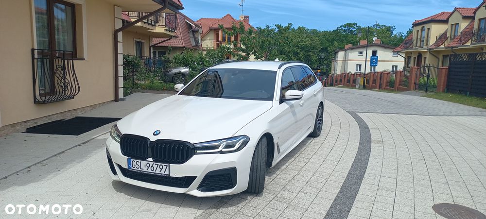 BMW Seria 5 520d M Sport - 2