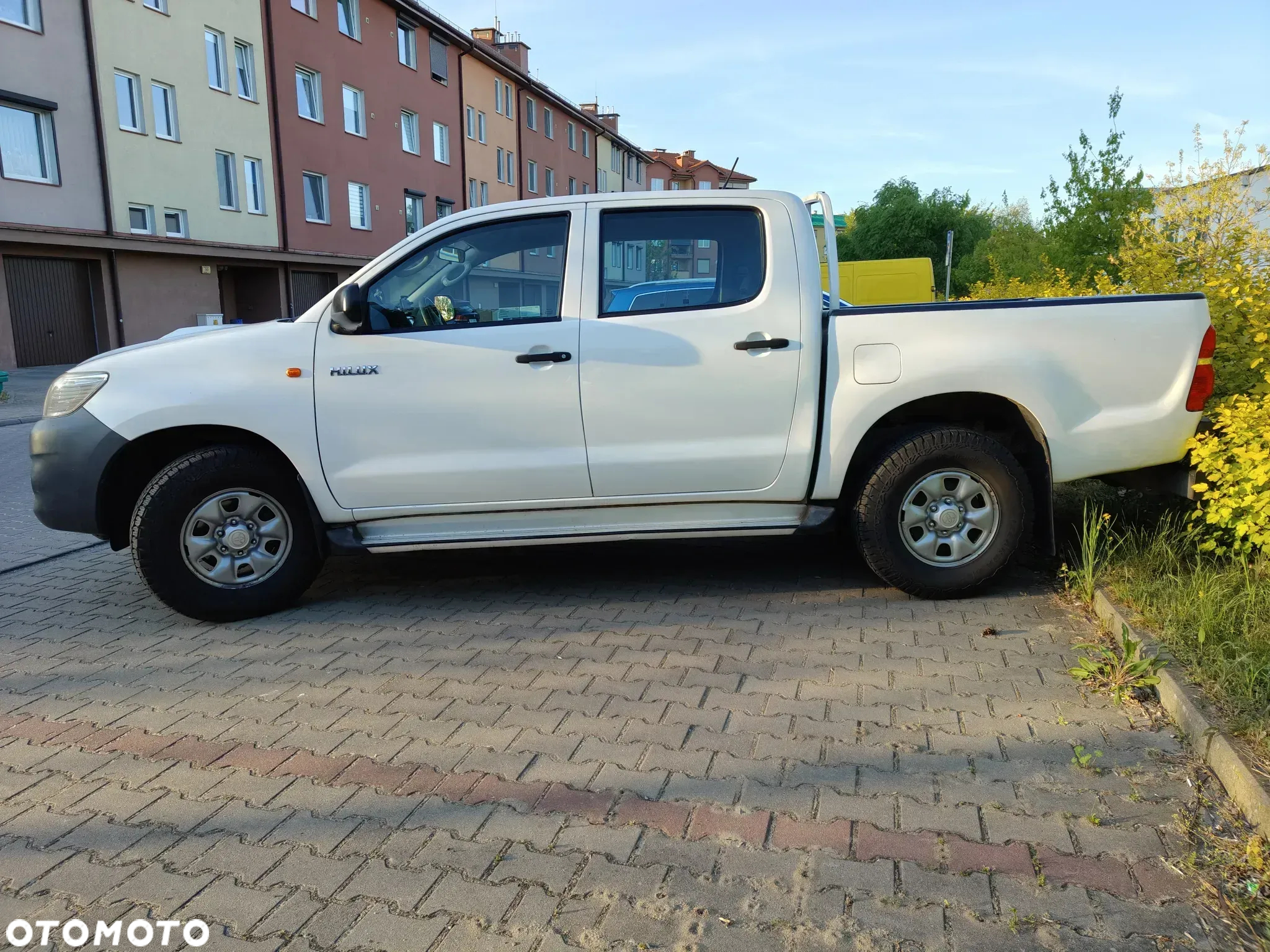 Toyota Hilux 2.5 D-4D DLX - 3