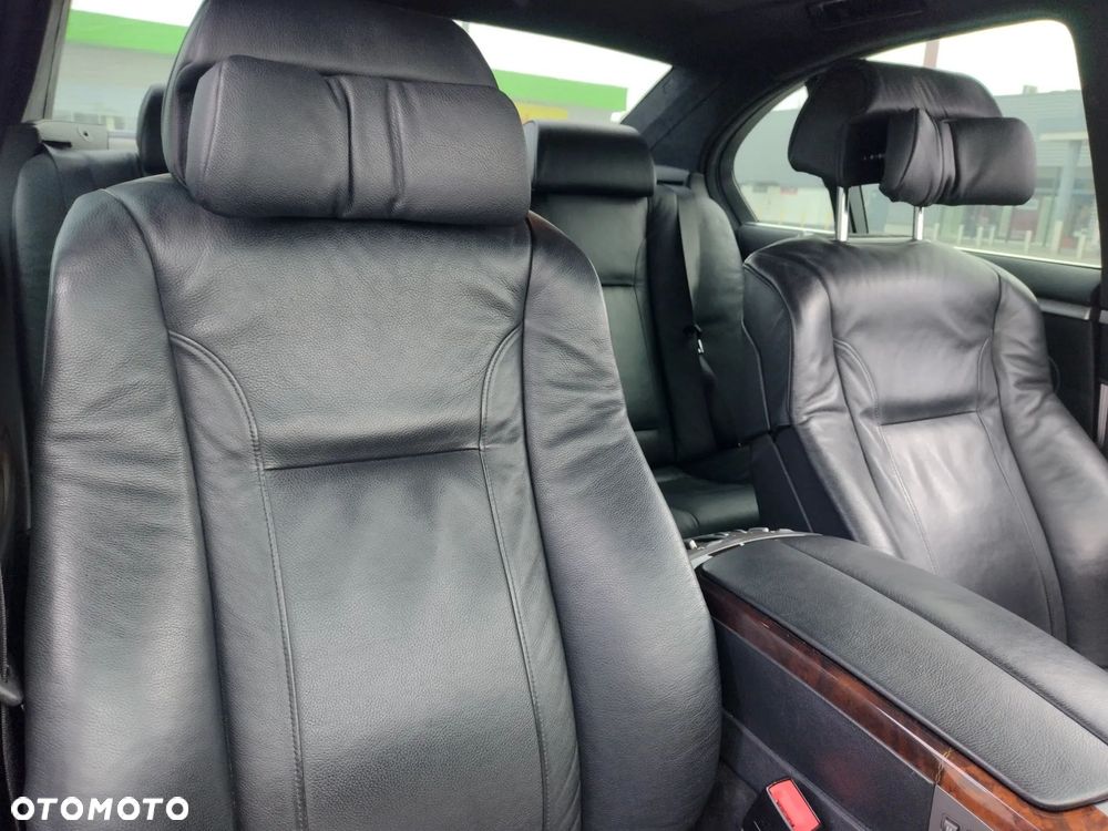 BMW Seria 7 760i - 16