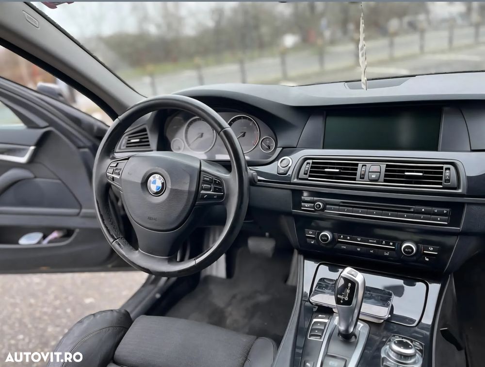 BMW Seria 5 520d - 7