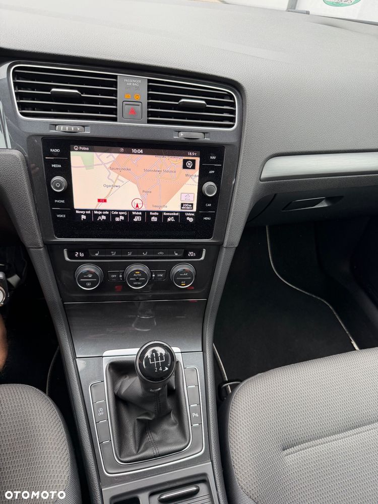 Volkswagen Golf 1.6 TDI BMT Highline - 18