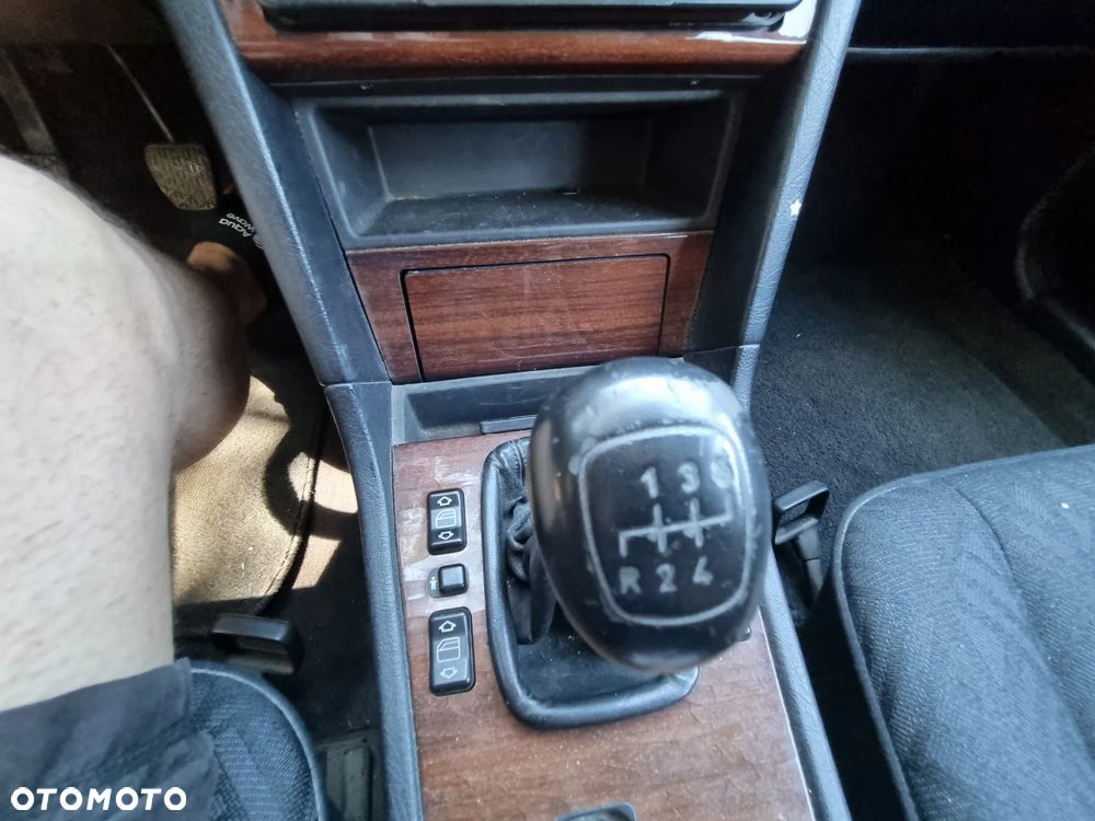 Mercedes-Benz Klasa C 250 D Elegance - 8